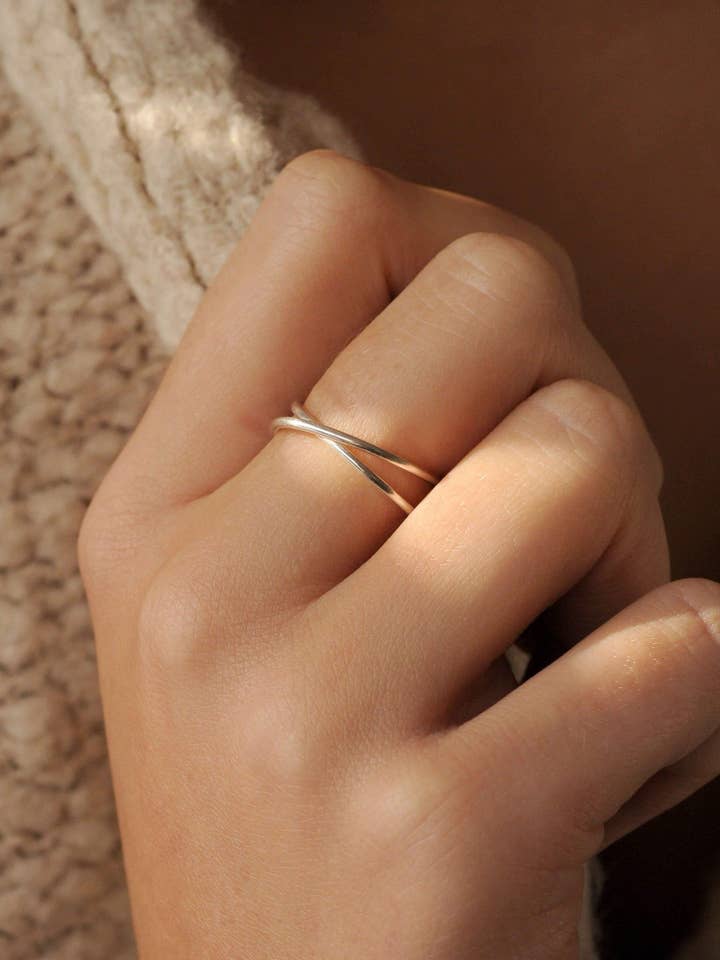 Anel Eternity em prata por atacado de Wild Fawn Jewellery