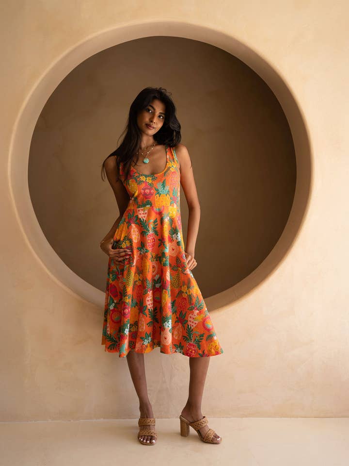 De Avalon-jurk in Vazen voor wholesale door Sun & Sanctuary