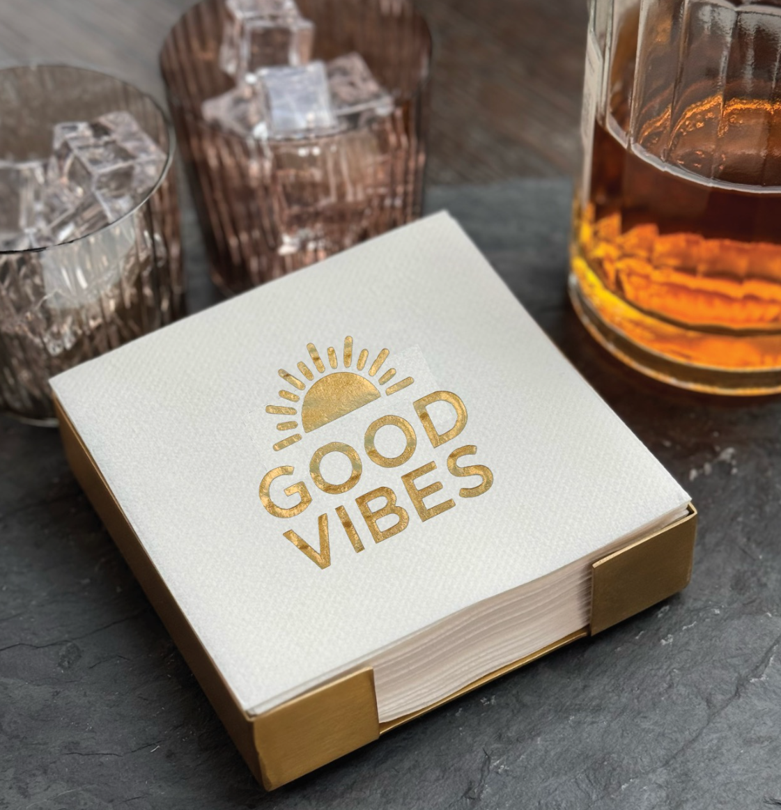 Lined Design – wholesale Engångsservett – Mässingspläterad cocktailservettvärdinnesats2