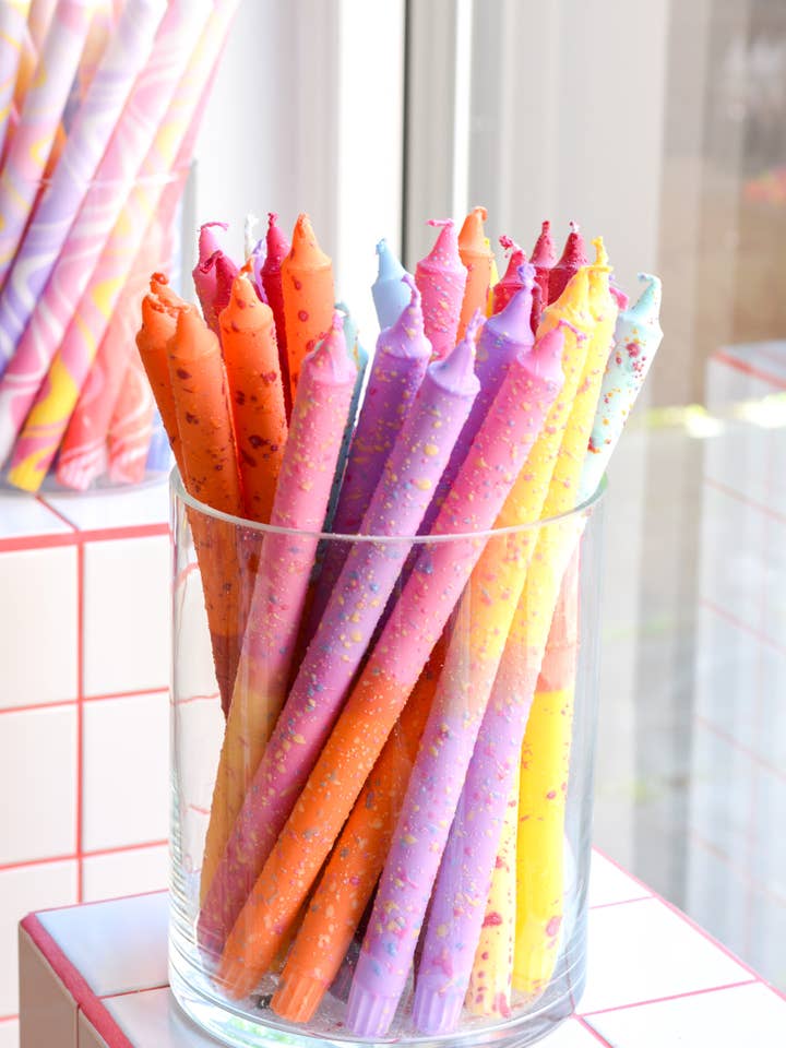 Kegelkaarsen (lang) - lente pasteldecoraties 35 cm voor wholesale door Nordtrice