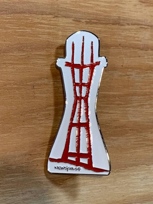 Pin de esmalte Torre Sutro para venta al por mayor de New Skool