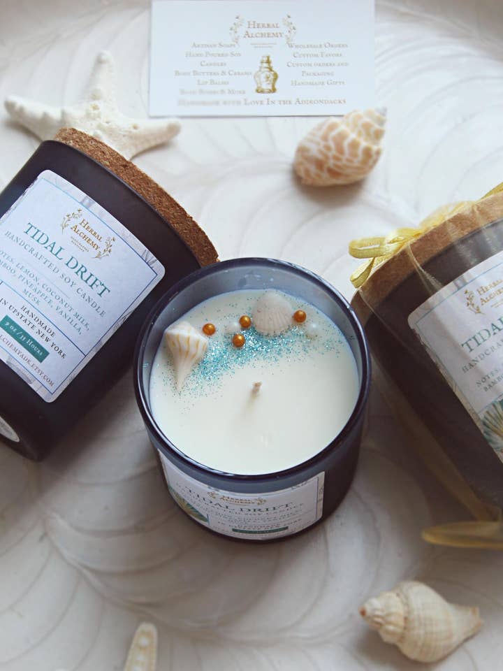 Tidal Drift Handgegoten Sojawaskaars met Veilig Geur voor wholesale door Herbal Alchemy Bodycare