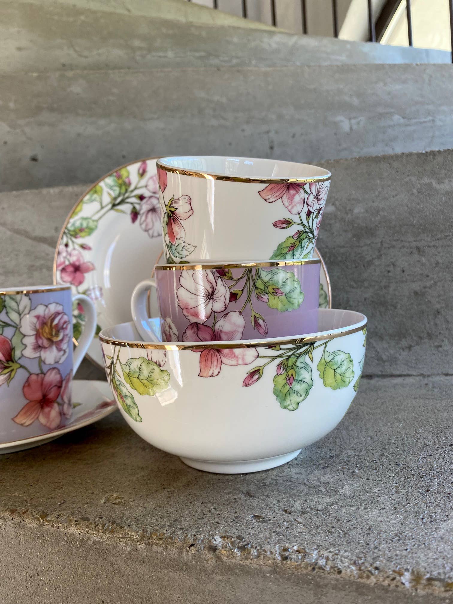 Luxe Lodge - Wholesale Decorative Plate/Dish/Bowl - Gold border bowl2