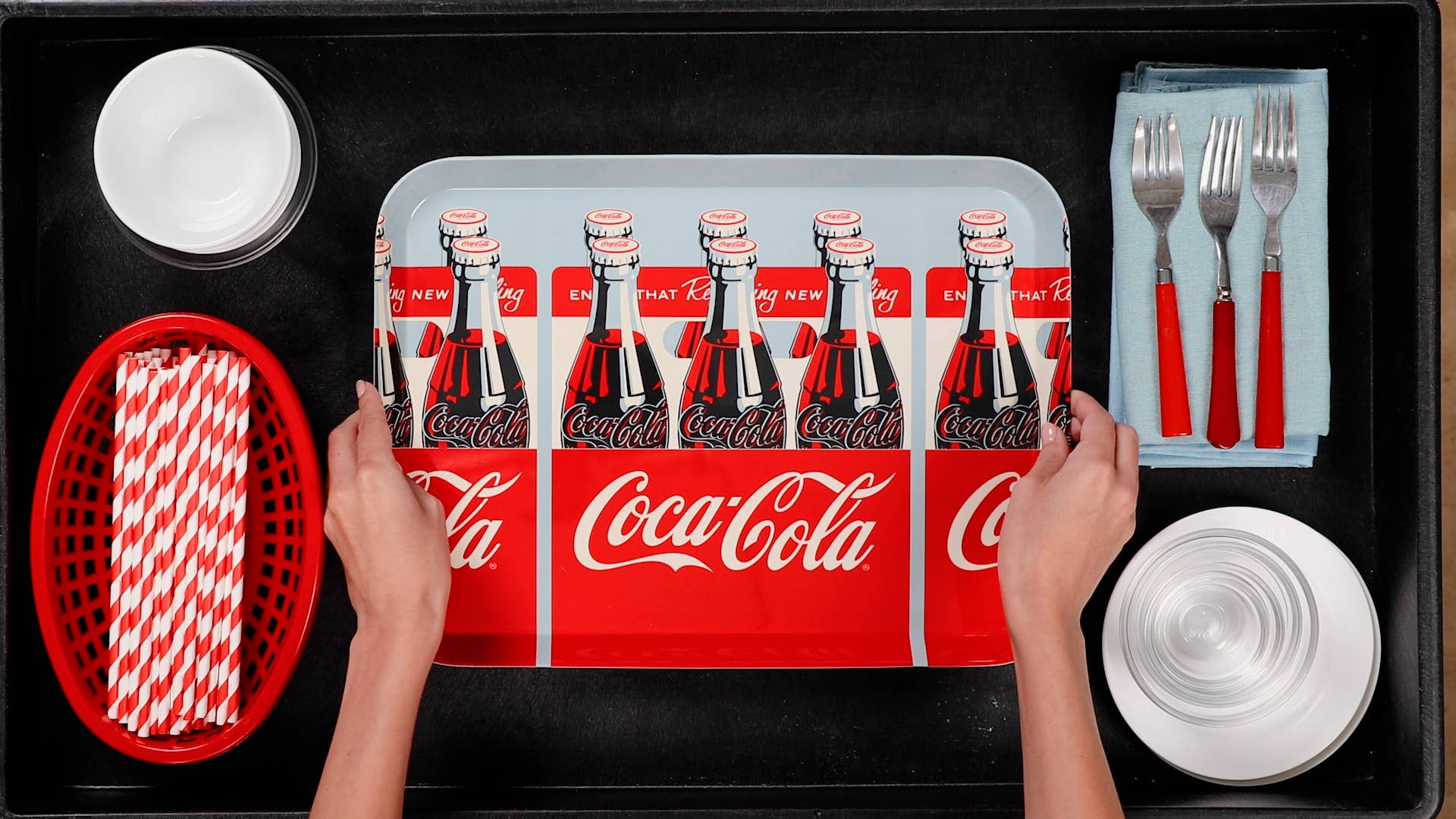 TableCraft Products Company - Wholesale Serving Tray - Coca-Cola ''6 Pack'' Graphic Serving Tray4
