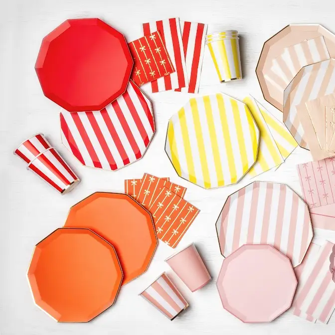 Bonjour Fête - Wholesale Wegwerpservet - KERSENRODE KLEINE SERVETTEN MET STRIK1