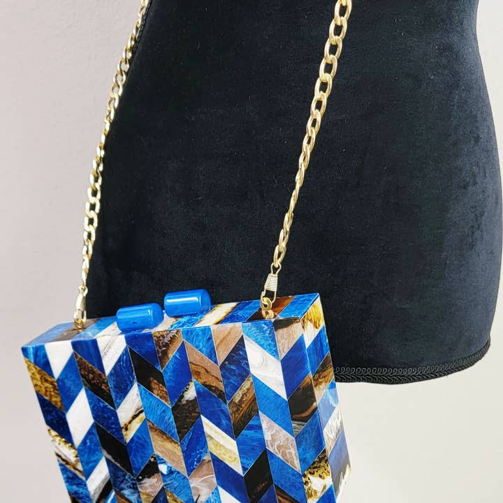 Ricki designs - Vente Pochette – femme - SAC À MAIN BLEU, LOSANGE, BOIS, INCRUSTATION ACRYLIQUE3