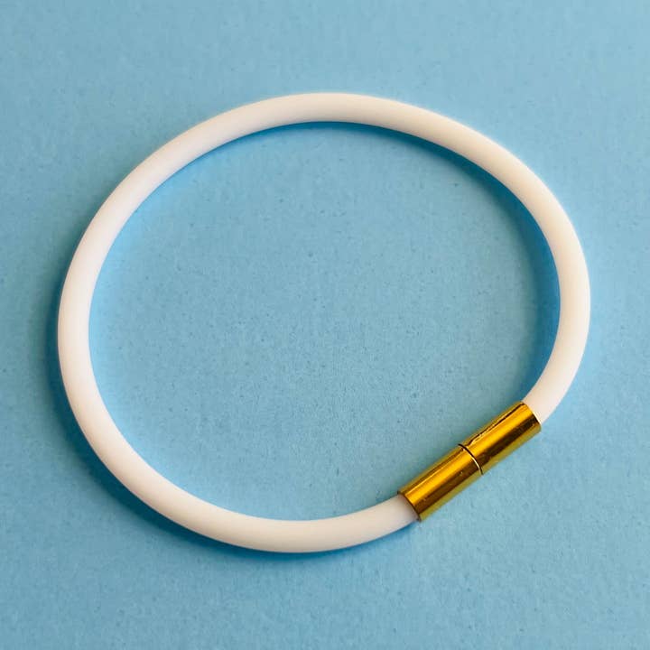 Robyn Fecho Magnético Pulseira de Silicone Soft-Touch Branco por atacado de Unklaspe