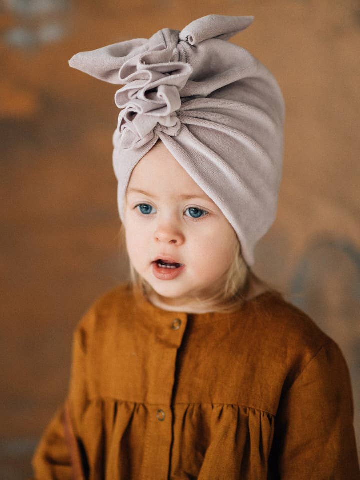 Fluwelen oude roze tulband nr. 1 voor wholesale door Looks by Luks