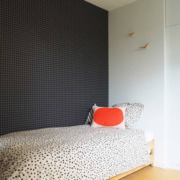 À Carreaux - Wholesale Wallpaper - BLACK Wallpaper with small white squares2