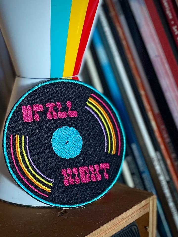 Toppa termoadesiva Up All Night per la vendita all'ingrosso da parte di The Mend Shop