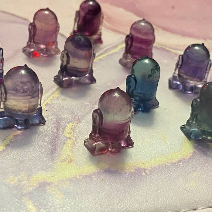 Moon River Designs - Wholesale Spiritual Stone/Crystal - Mini Crystal R2D2 Carvings Star Wars Fluorite & Obsidian