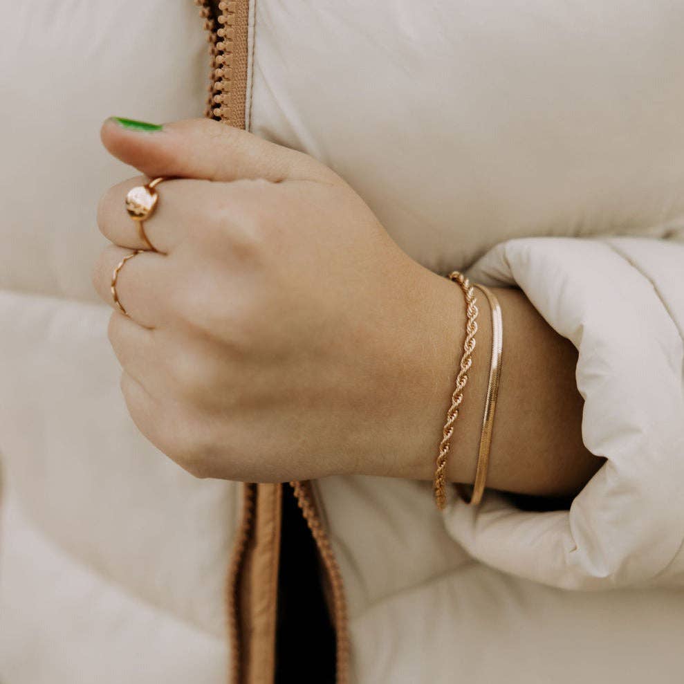 Mauve Jewelry Co. - Vendita all'ingrosso Bracciali a catena e a maglie - Bracciale a spina di pesce riempito in oro in giada2