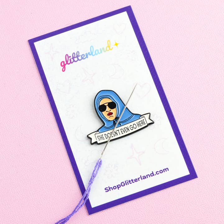 2000s Movie Needle Minder Magnet for wholesale by Glitterland