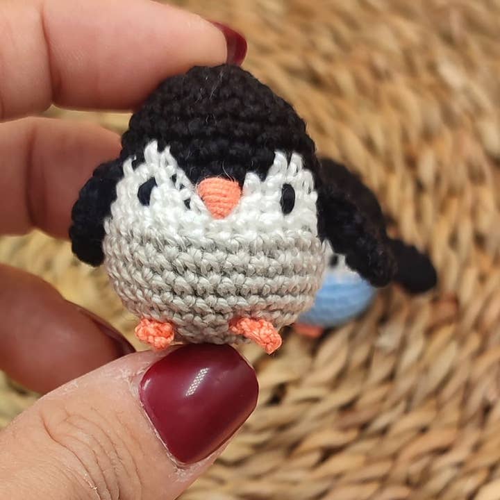 Handwoven penguins, handmade and other Purchase Wholesale gorros y bufandas para ninos. Free Returns & Net 60 Terms on Faire trending on Faire.
