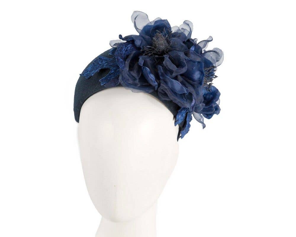 Max Alexander by Cupids Millinery Melbourne - Vendita all'ingrosso Fascinator - Donna - Cerchietto largo con fiore in seta5