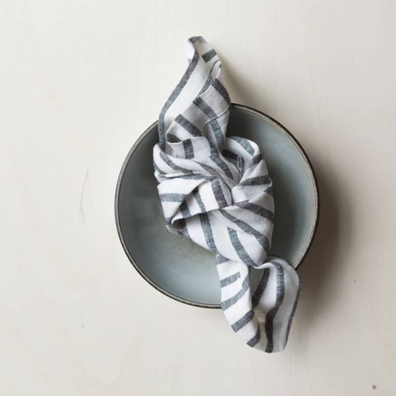 Gabrielle Paris - Wholesale Dinner & Cloth Napkin - Washed Linen Striped Napkin2