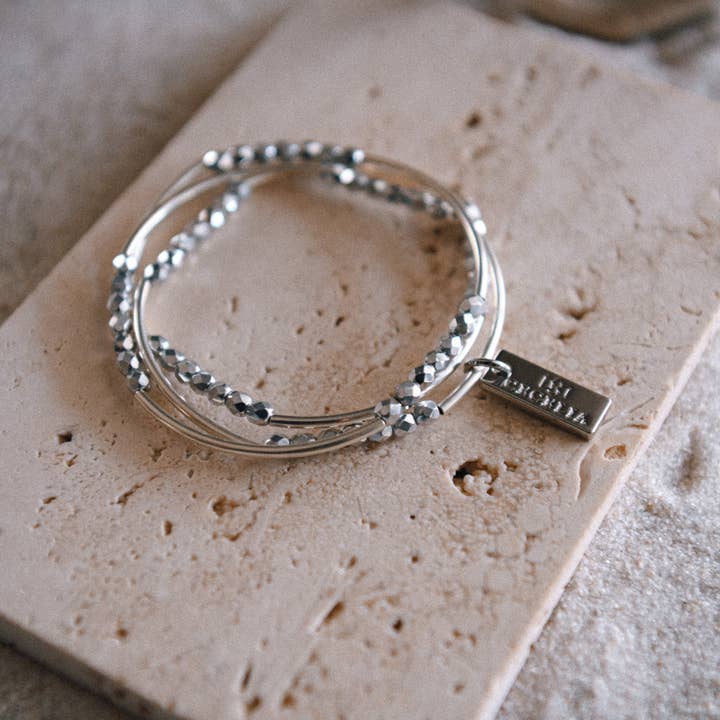 Cecelia Designs Jewelry - Vente Bracelet de perles - Bracelet triple tour perlé en or ou argent4