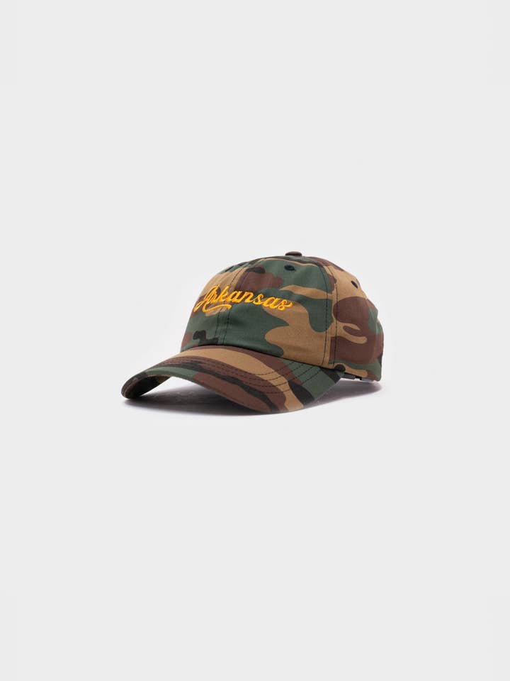 Domicile AR Far Hat (Camo) for engroshandel hos Maple St Co
