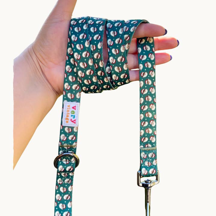 Retro julehundesnor – Grøn juleprint | Genanvendt for engroshandel hos Very Vintage Designs