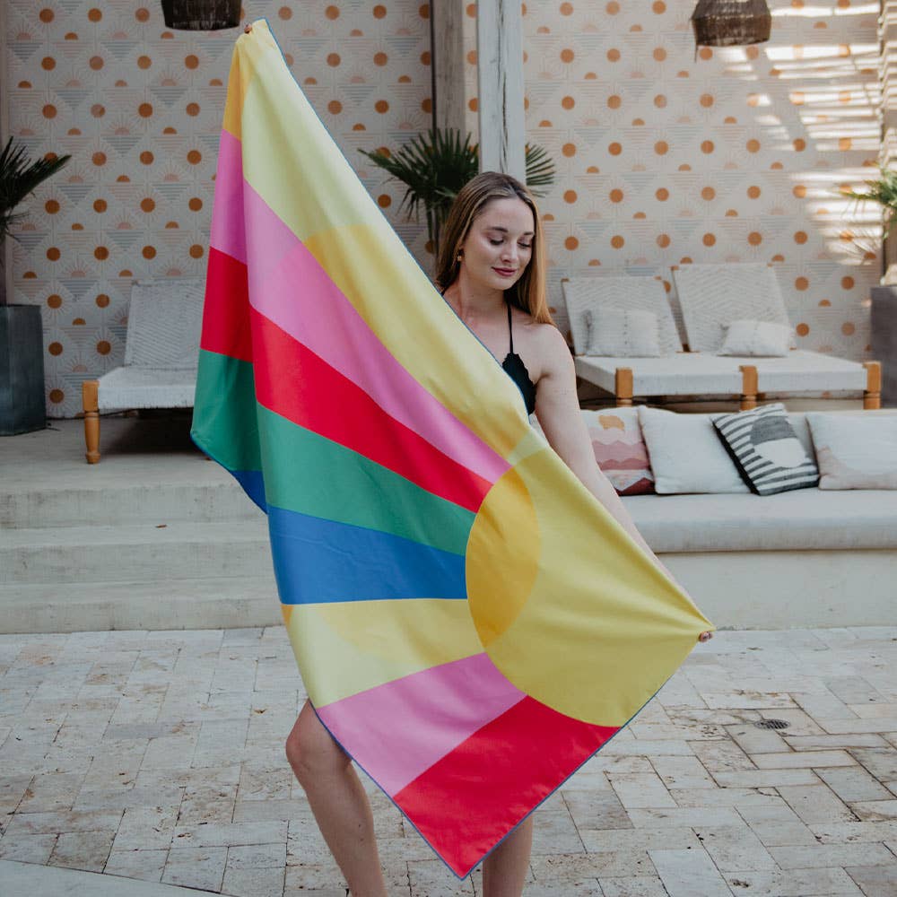 Arcobaleno Asciugamano da spiaggia ad asciugatura rapida Ray of Sunshine in vendita all'ingrosso su Faire1
