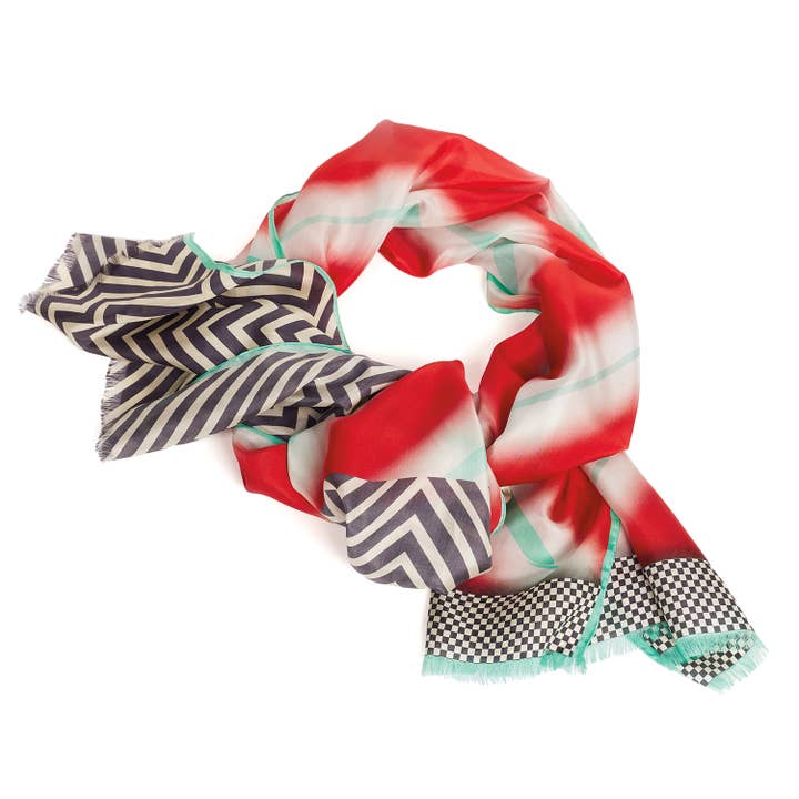 Hellen van Berkel HeartMadePrints - Wholesale Scarf - Women's - Diagonal pink scarf 100% silk
