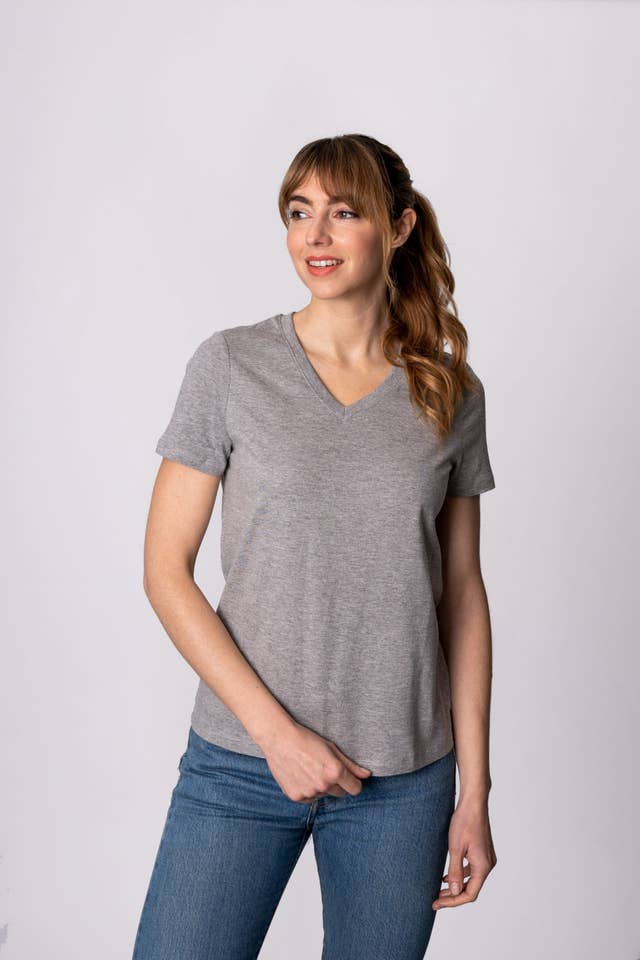 Tex Leaves - Wholesale T-Shirt - Women's - Basic V-Neck T-Shirt - 100% Cotton /150g.4