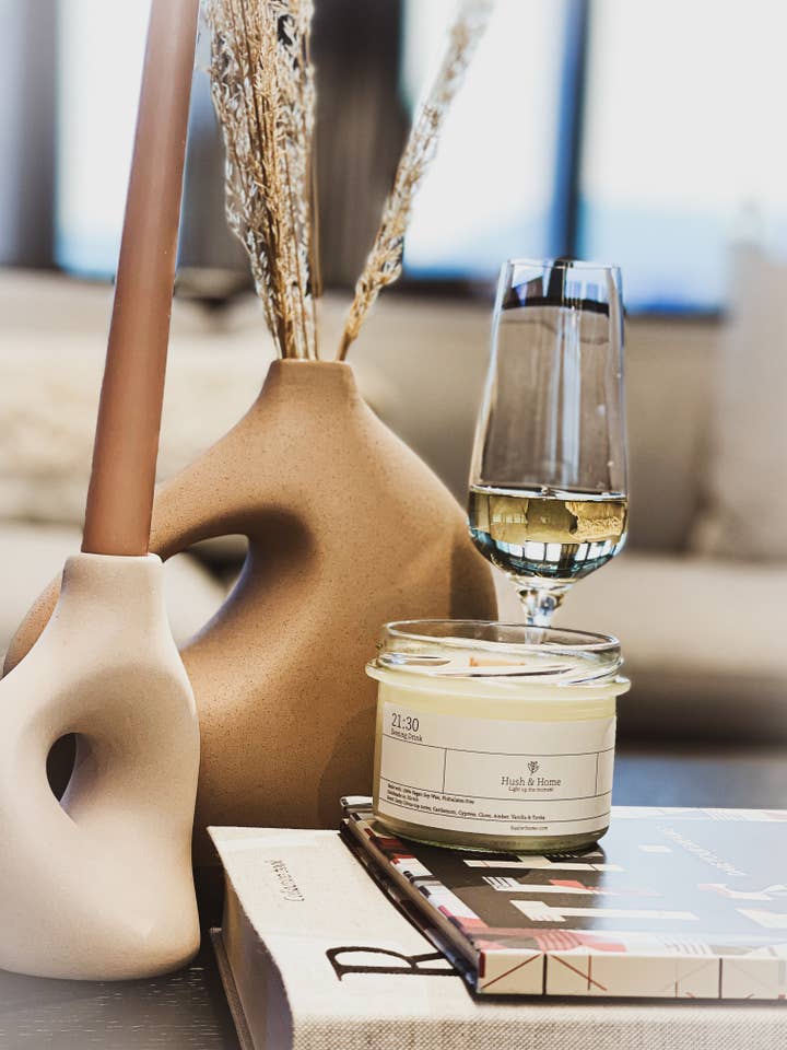 22:30 Light Smoke | Non-Toxic vegan Candle for wholesale by Hush et Home