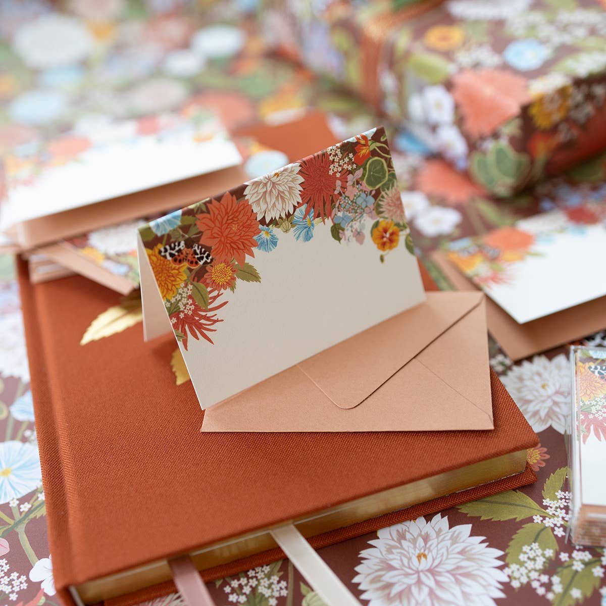 Botanica Paper Co. - Wholesale Stationery/Notecard Set - RUSSET | mini boxed cards of 81
