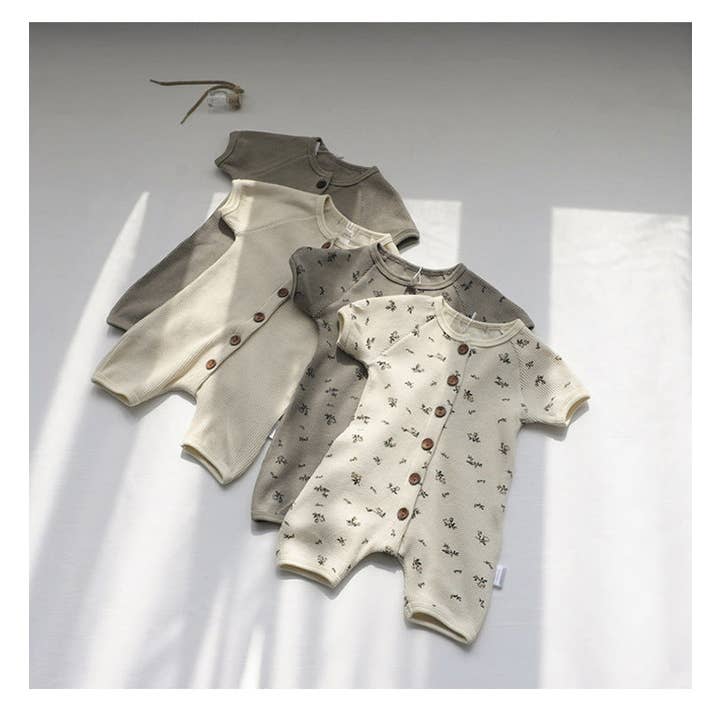 Baby 1pcs Allover Floral Graphic & Solid Single Breasted One PieceJumpsuit for wholesale by MyKids-USA®