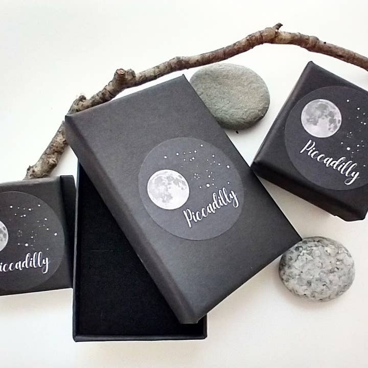 Piccadilly Pendants - Wholesale Pendant/Charm Necklace - Pine cone Necklace, Silver or Bronze Pine Cone Necklace2