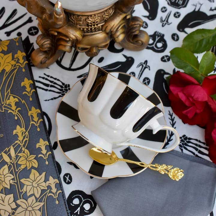 All Little Cute Things - Wholesale Coffee/Tea Cup - Mad Hatter Tea Party Black White Teacup and Saucer1