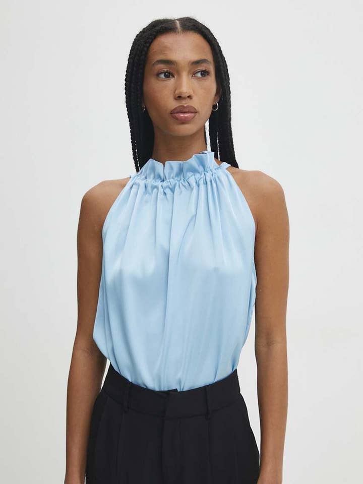 CHOKLATE PARIS - Wholesale Blouse - Dames - Satijnen top Elisabeth met strik bij de kraag - CK0809051