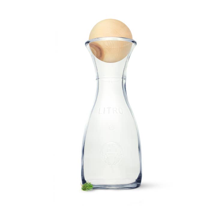 Zirbenkugel (7cm) + Wasserkaraffe Misura (1 Liter) für den Großhandel von Zirbelino