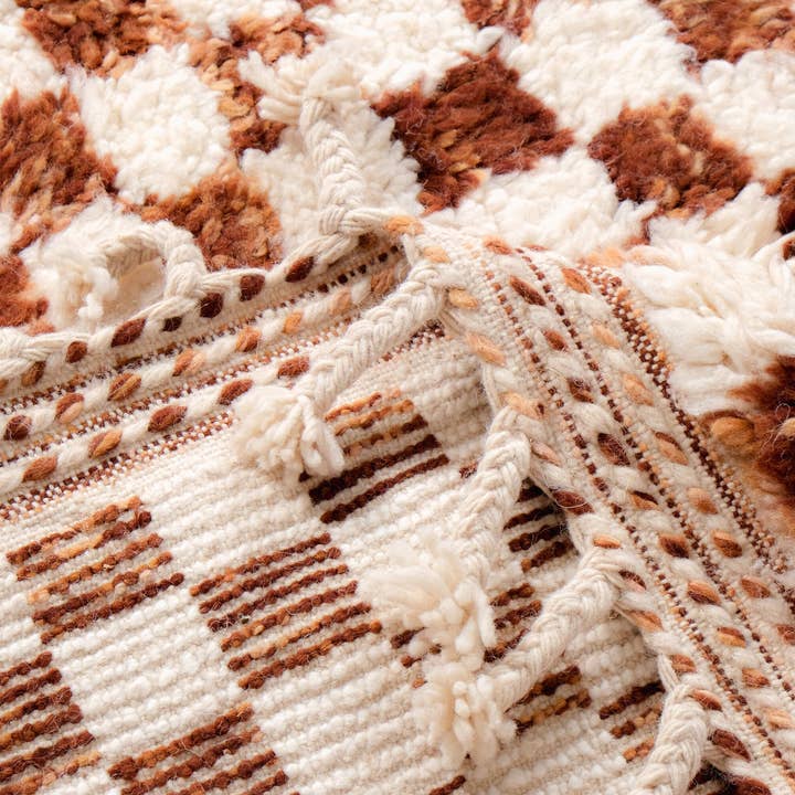 Moroccan Woven Treasures – Engroshandel Løst tæppe – Marokkansk brun Ternet tæppe, Blød uld Stort tæppe8