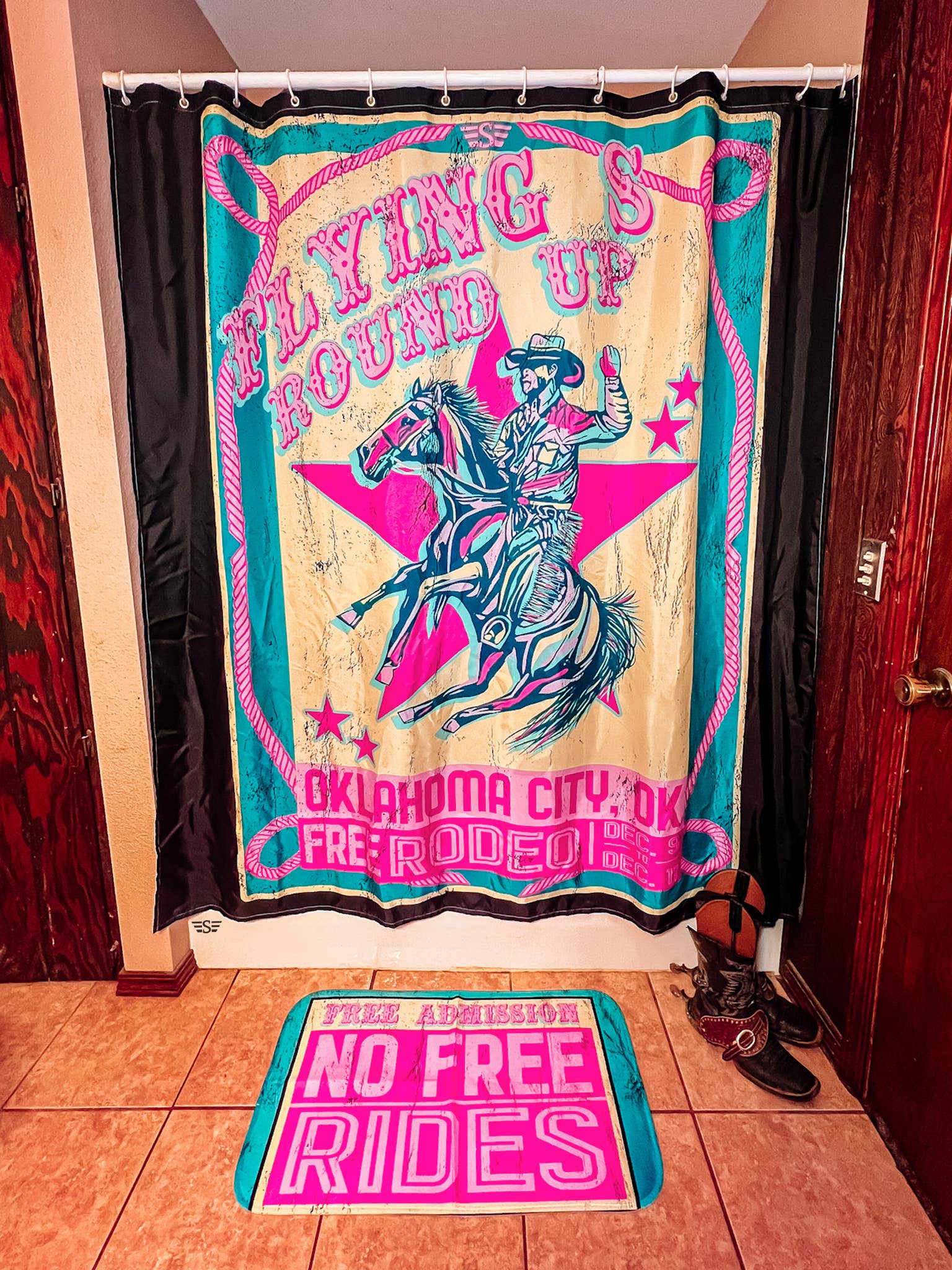 Flying S Company - Wholesale Shower curtain - Flying S Round Up Shower Curtain Set