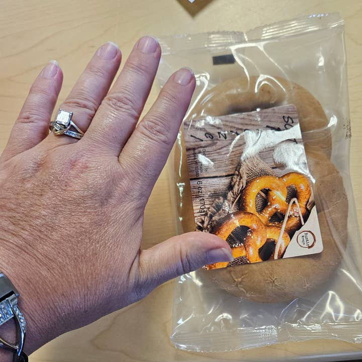 Northwoods Food and Gift Enterprises - Wholesale Pretzels - 8888 6oz Lightly Salted Soft Pretzel 20/Case2