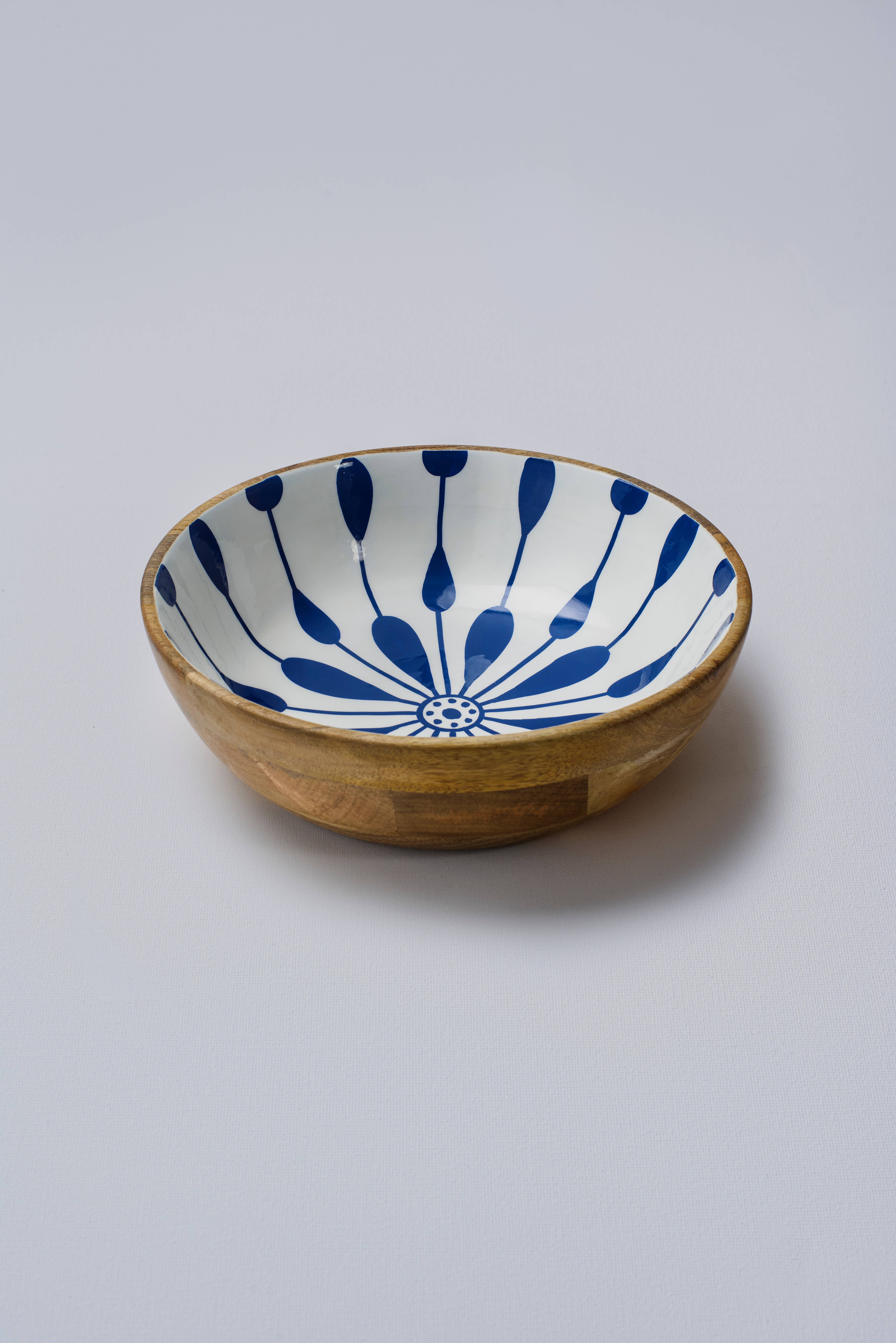 Atolia Designs - Wholesale Kom - Sokka Jardin Gestreepte Houten Saladeschaal1