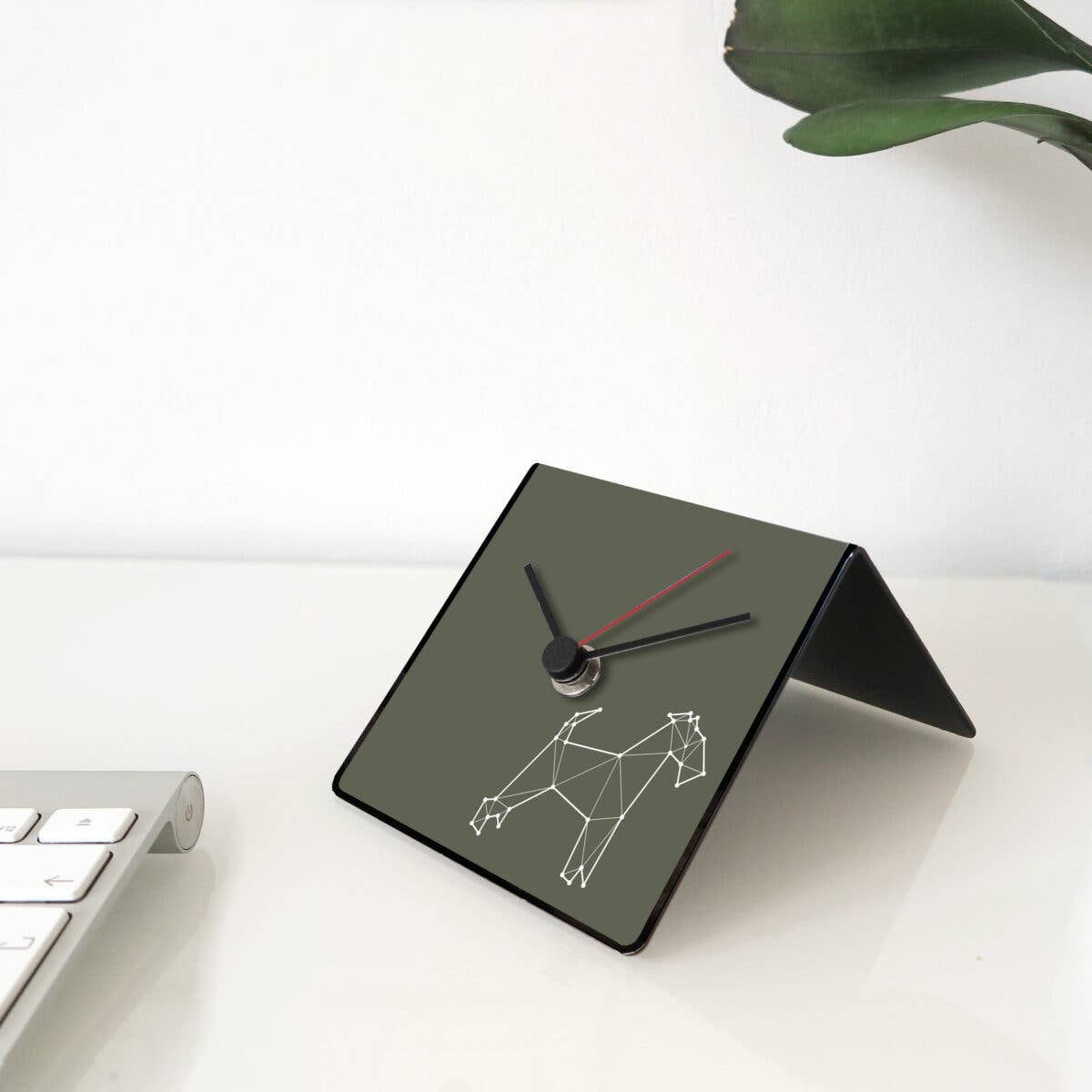 dESIGNoBJECT.it - Wholesale Desk Clock - Dog Table Clock2