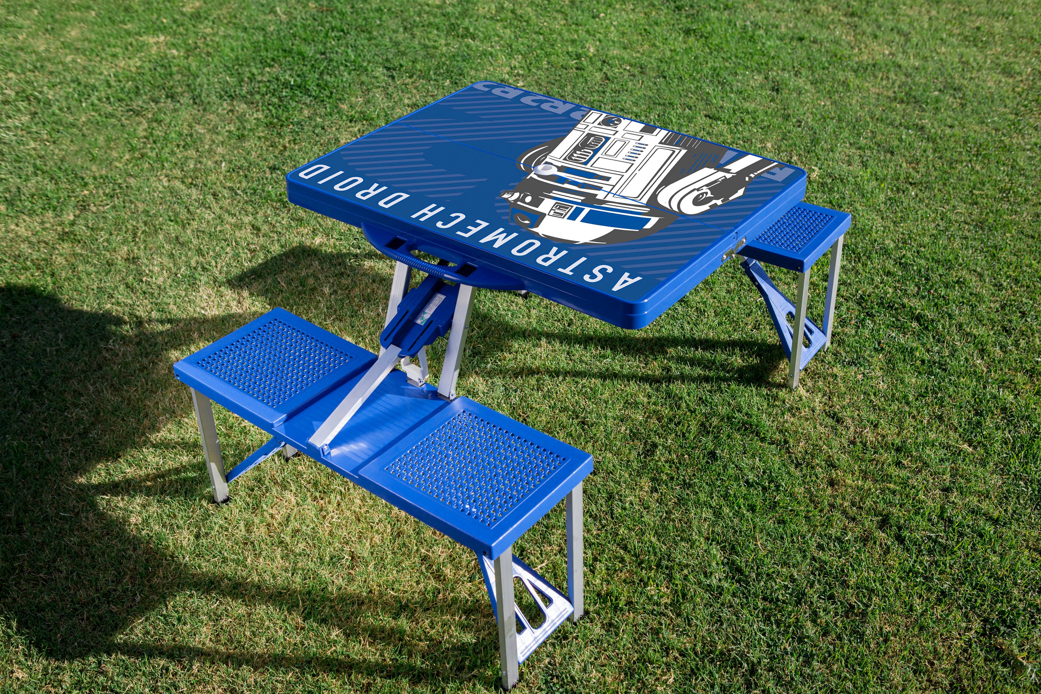 Picnic Time Family of Brands - Wholesale Patio Table - Star Wars R2-D2 - Picnic Table Folding Table with Seats1