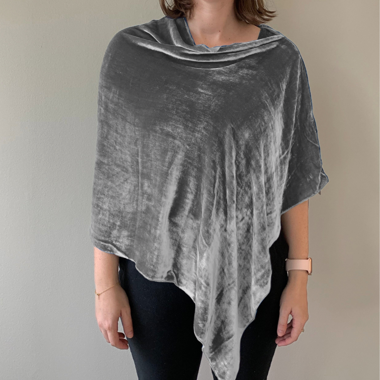 Dana Herbert - Vente Poncho – femme - Poncho en velours de soie fait main à Portland9