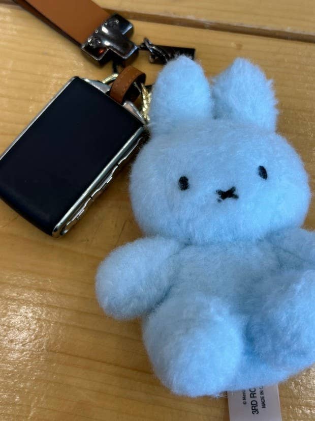 K-Wonderland - Wholesale Keychain - Unisex - Miffy Limited Creamy Soft Color Fluffy Key ring Bag Charm15
