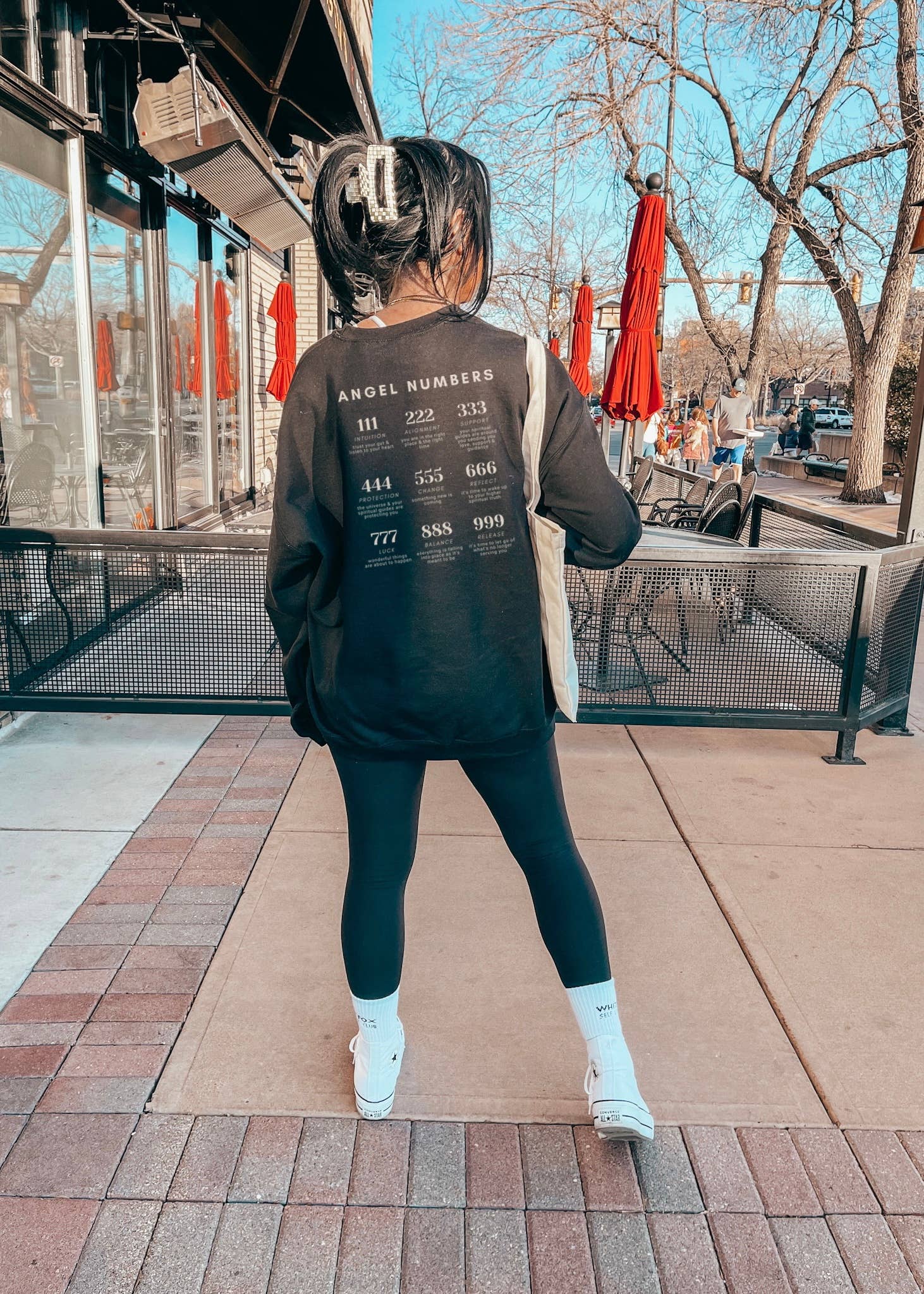 LOLA MAGNOLIA - Wholesale Graphic Sweatshirt - Women's - ANGEL NUMBERS CREWNECK PULLOVER4