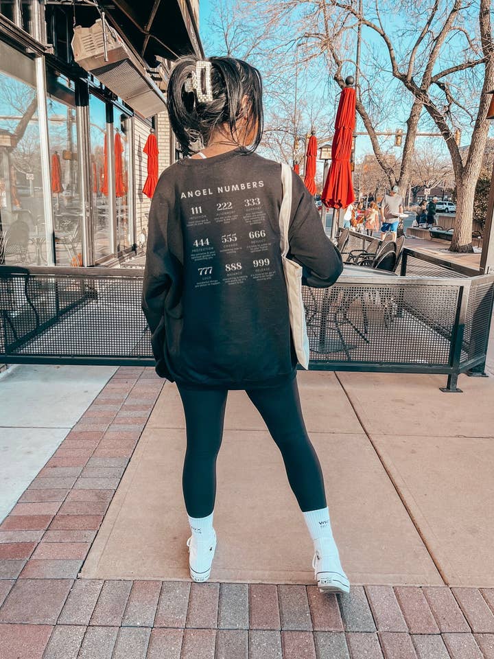 LOLA MAGNOLIA - Wholesale Graphic Sweatshirt - Women's - ANGEL NUMBERS CREWNECK PULLOVER4