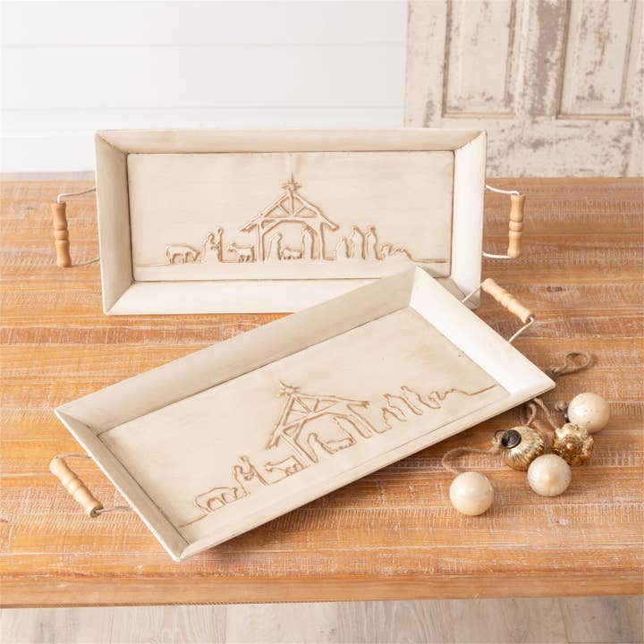 Weiße geprägte Tabletts mit Krippenszene (2er-Set) (Pk/02 Sets) für den Großhandel von Audrey's Home & Gift