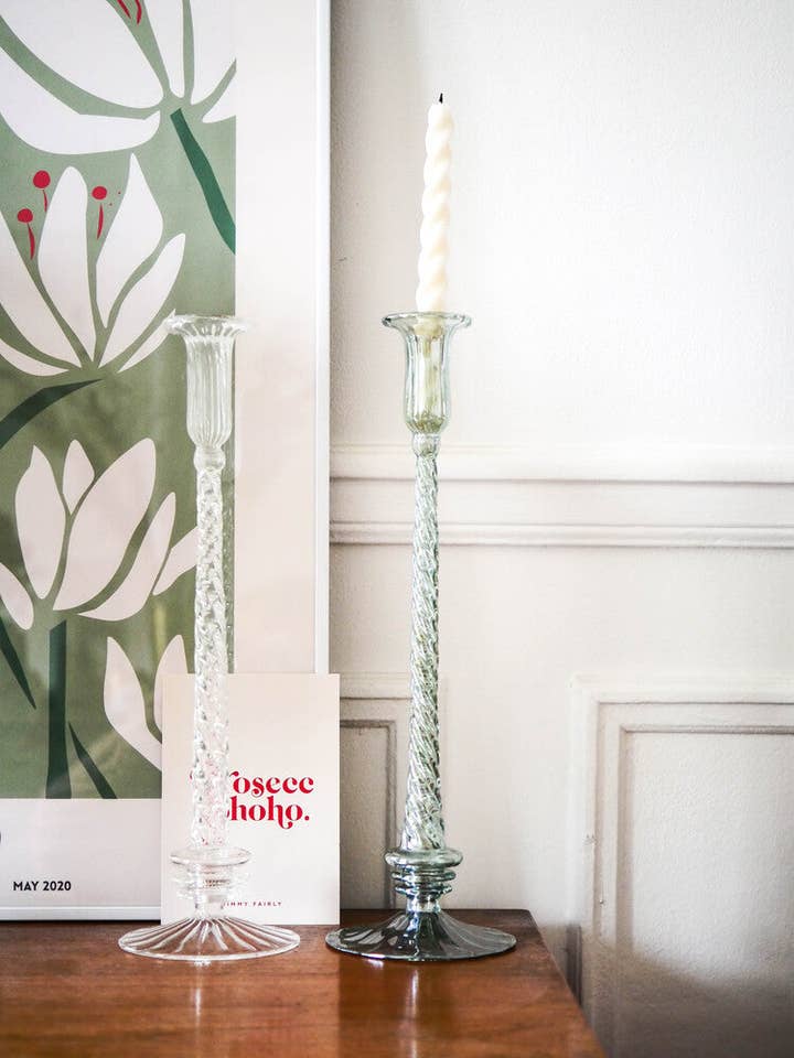 Handgefertigter Kerzenhalter aus recyceltem Glas „Giverny“ für den Großhandel von Habituari