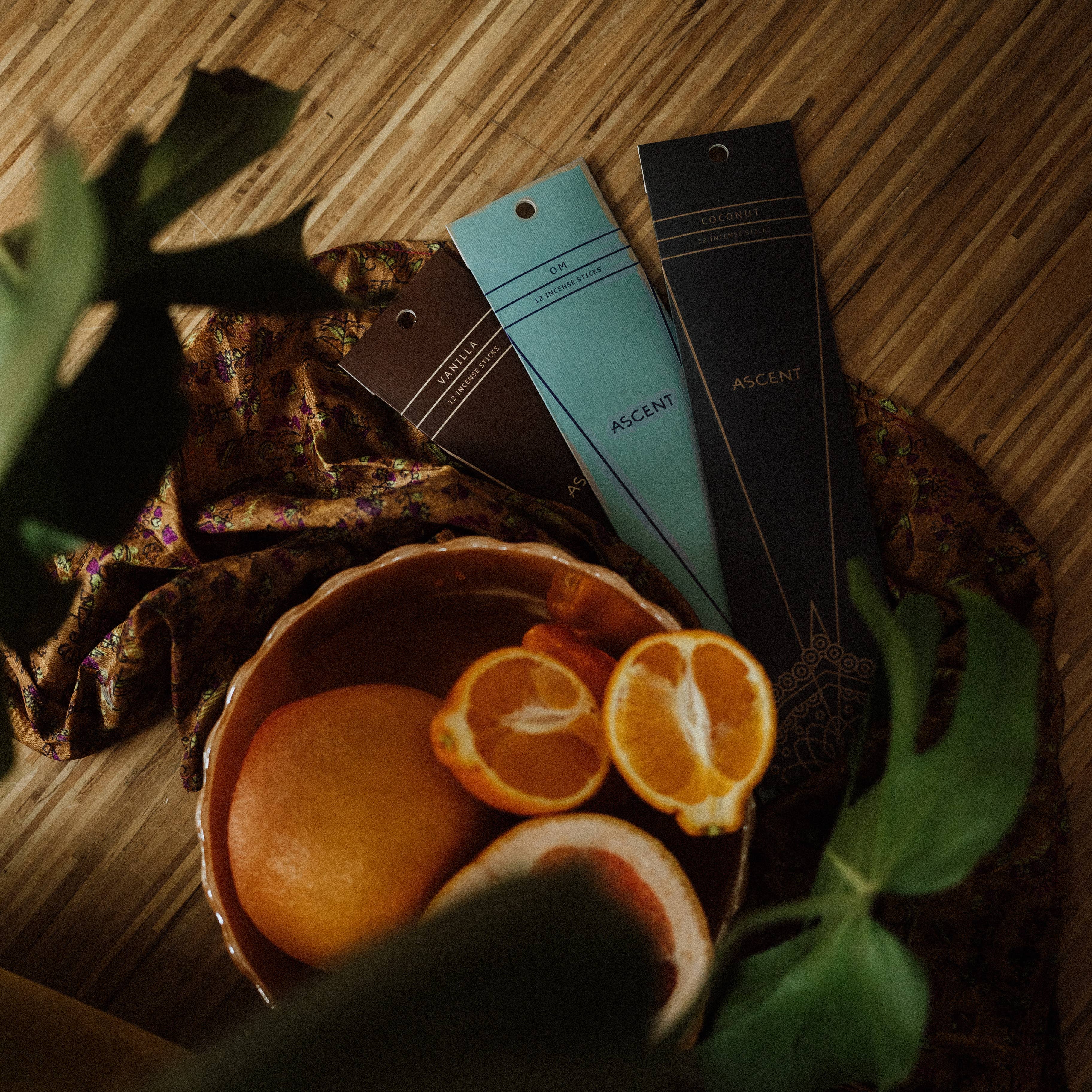 Between Heaven & Earth Mfg. – Großhandel Räucherwerk – Ascent OM Räucherstäbchen – Harmonisch & Nachhaltig Hergestellt1