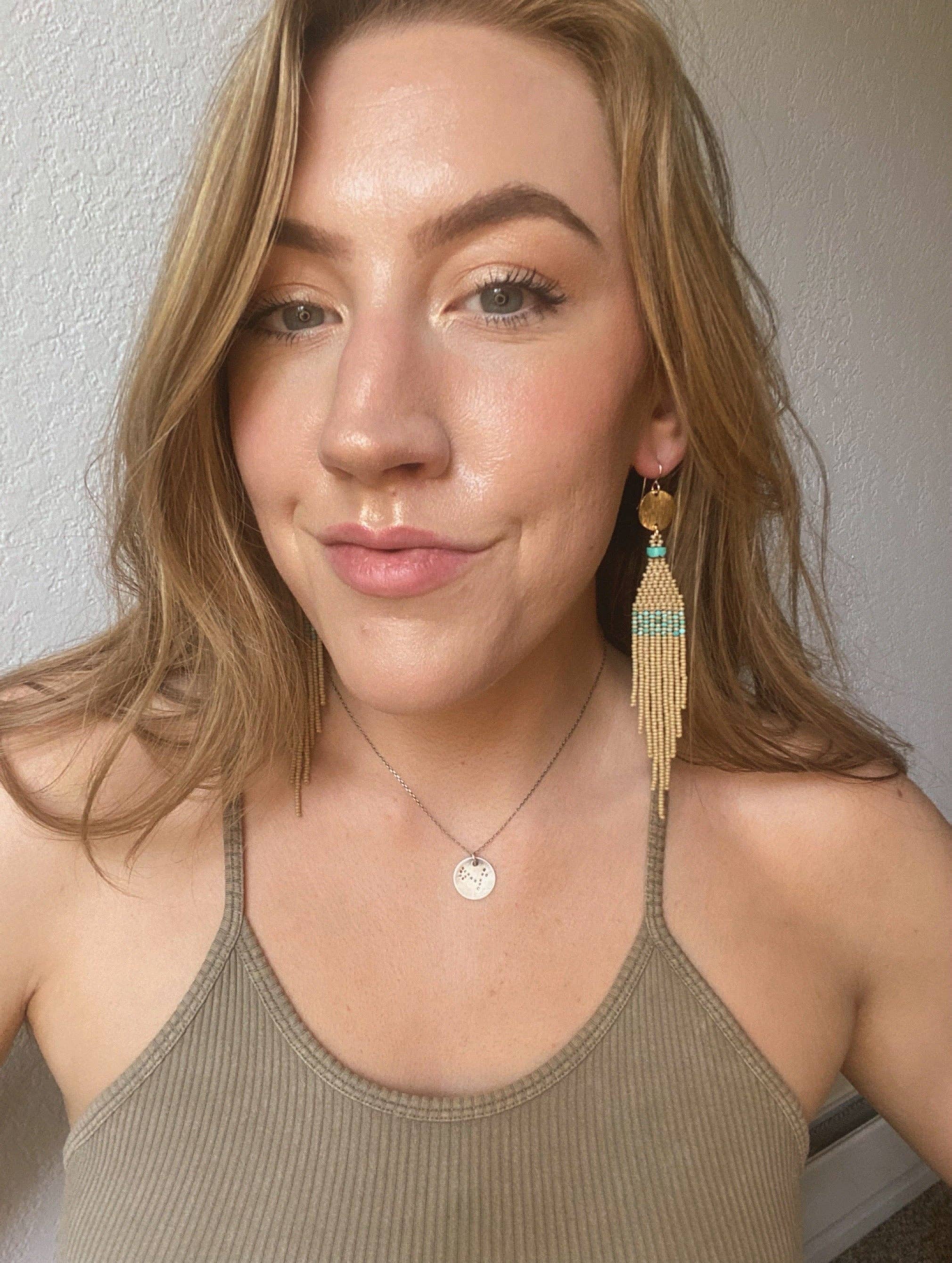 Stone & Sky – wholesale Hängande örhängen – River Set - i sand1