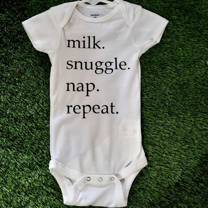 Milch, Kuscheln, Nickerchen, Einteiler wiederholen für den Großhandel von Driftwood Market Wholesale