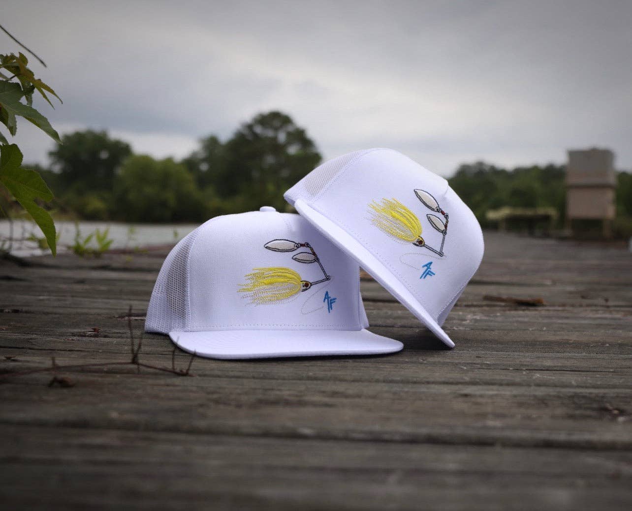 American Fetcher - Wholesale Trucker Hat - Unisex - The Spinnerbait — White Out0