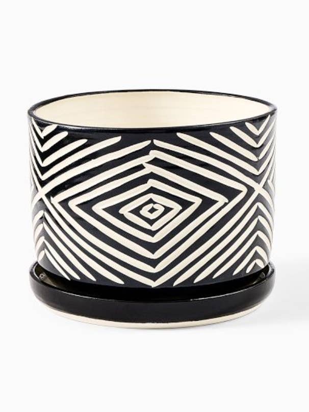 Medium Zulu Planter W/ Plate for wholesale by SampleHAUS